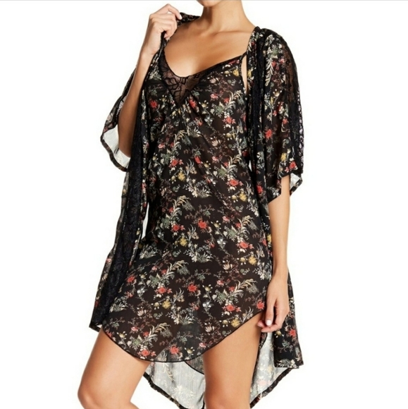 Sam Edelman Other - Sam Edelman Slip and Robe Set